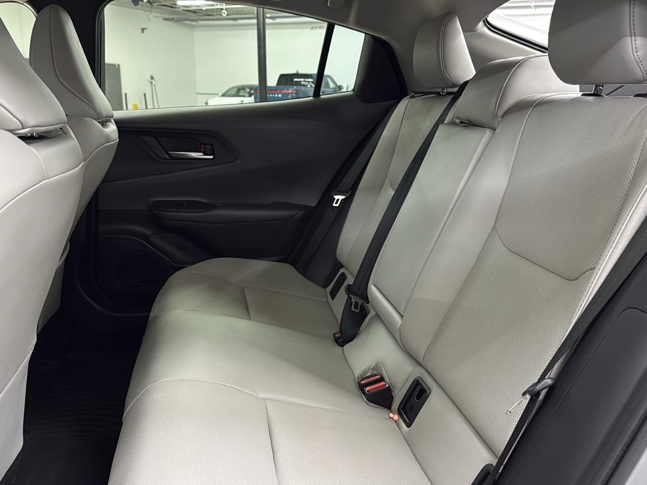 Toyota Prius XLE (Natl) 2024