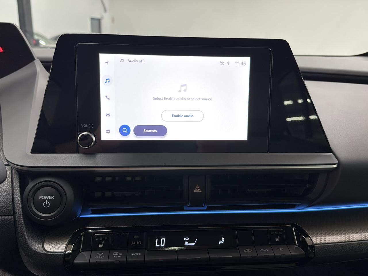 Toyota Prius XLE (Natl) 2024