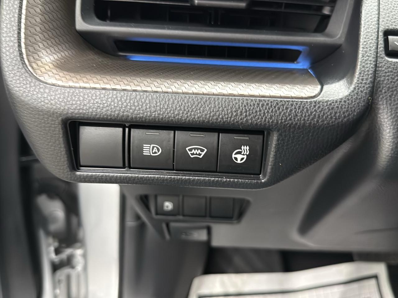 Toyota Prius XLE (Natl) 2024