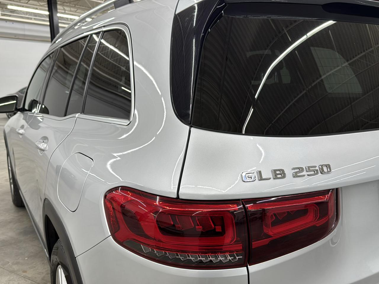 Mercedes-Benz GLB GLB 250 4MATIC SUV 2020