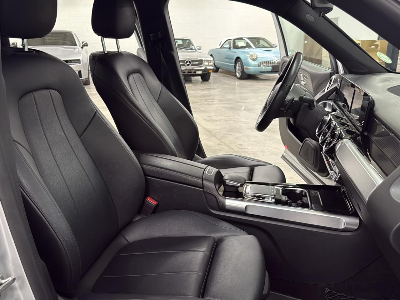 Mercedes-Benz GLB GLB 250 4MATIC SUV 2020
