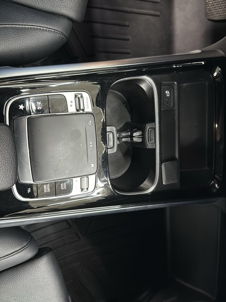 Mercedes-Benz GLB GLB 250 4MATIC SUV 2020