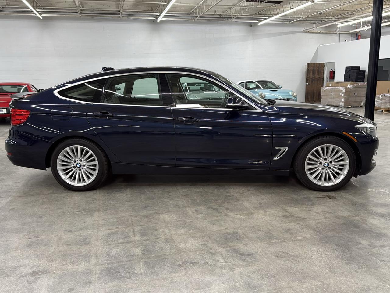 BMW 3 Series Gran Turismo 5dr 328i xDrive Gran Turismo AWD 2014