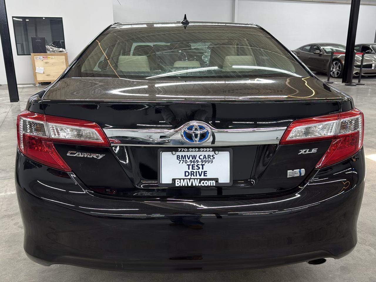 Toyota Camry Hybrid 4dr Sdn XLE (Natl) 2013
