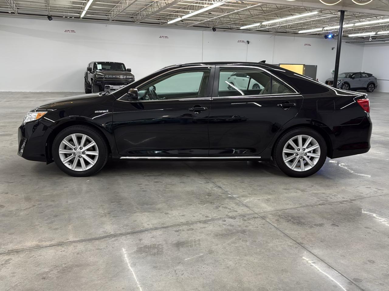 Toyota Camry Hybrid 4dr Sdn XLE (Natl) 2013