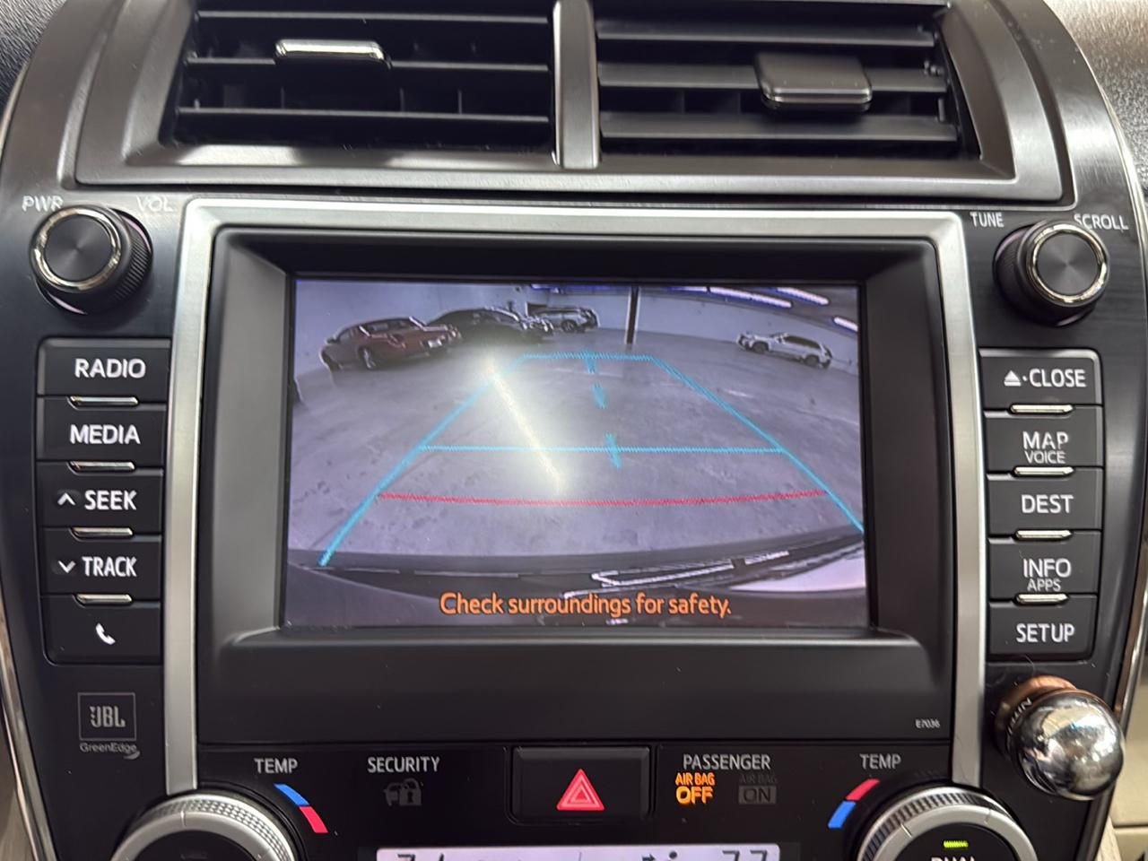 Toyota Camry Hybrid 4dr Sdn XLE (Natl) 2013