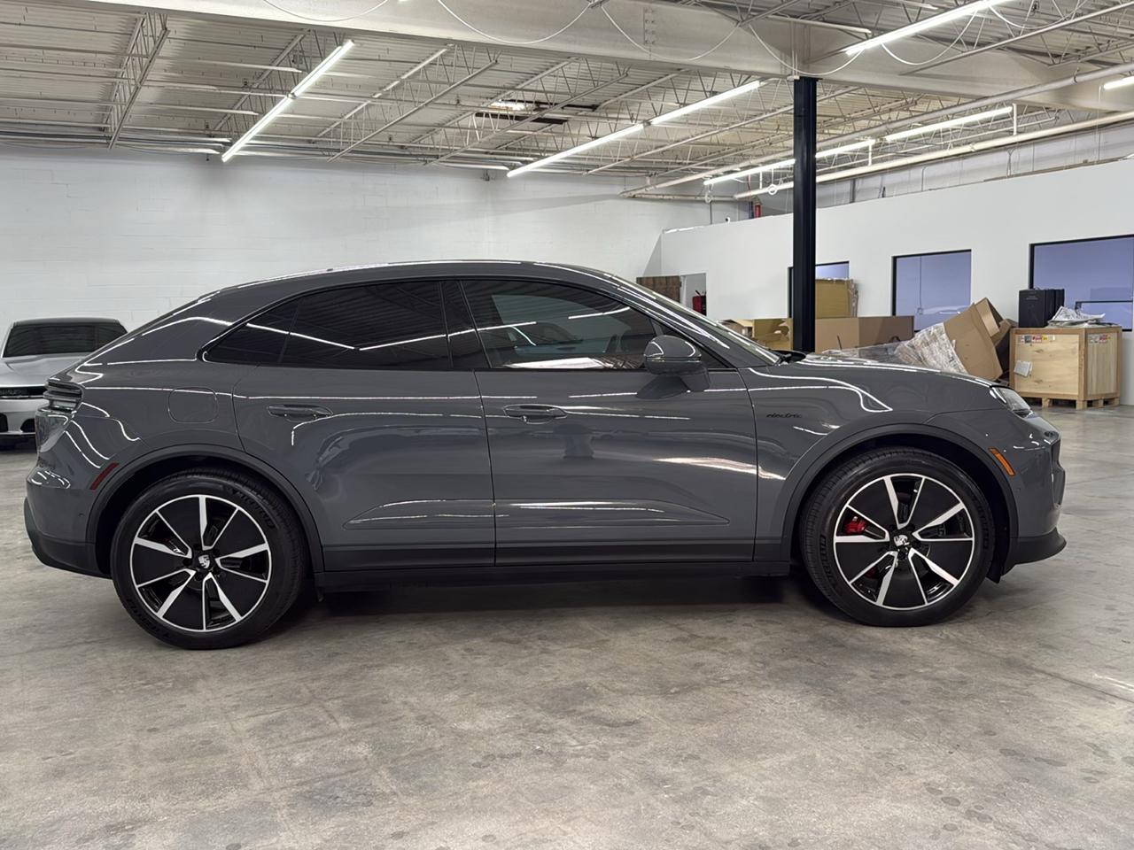 Porsche Macan Electric 4S AWD 2025