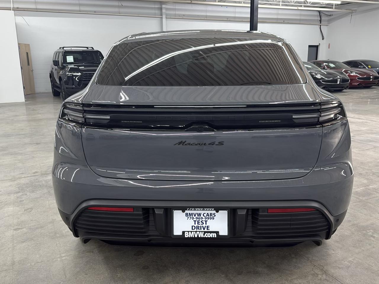 Porsche Macan Electric 4S AWD 2025