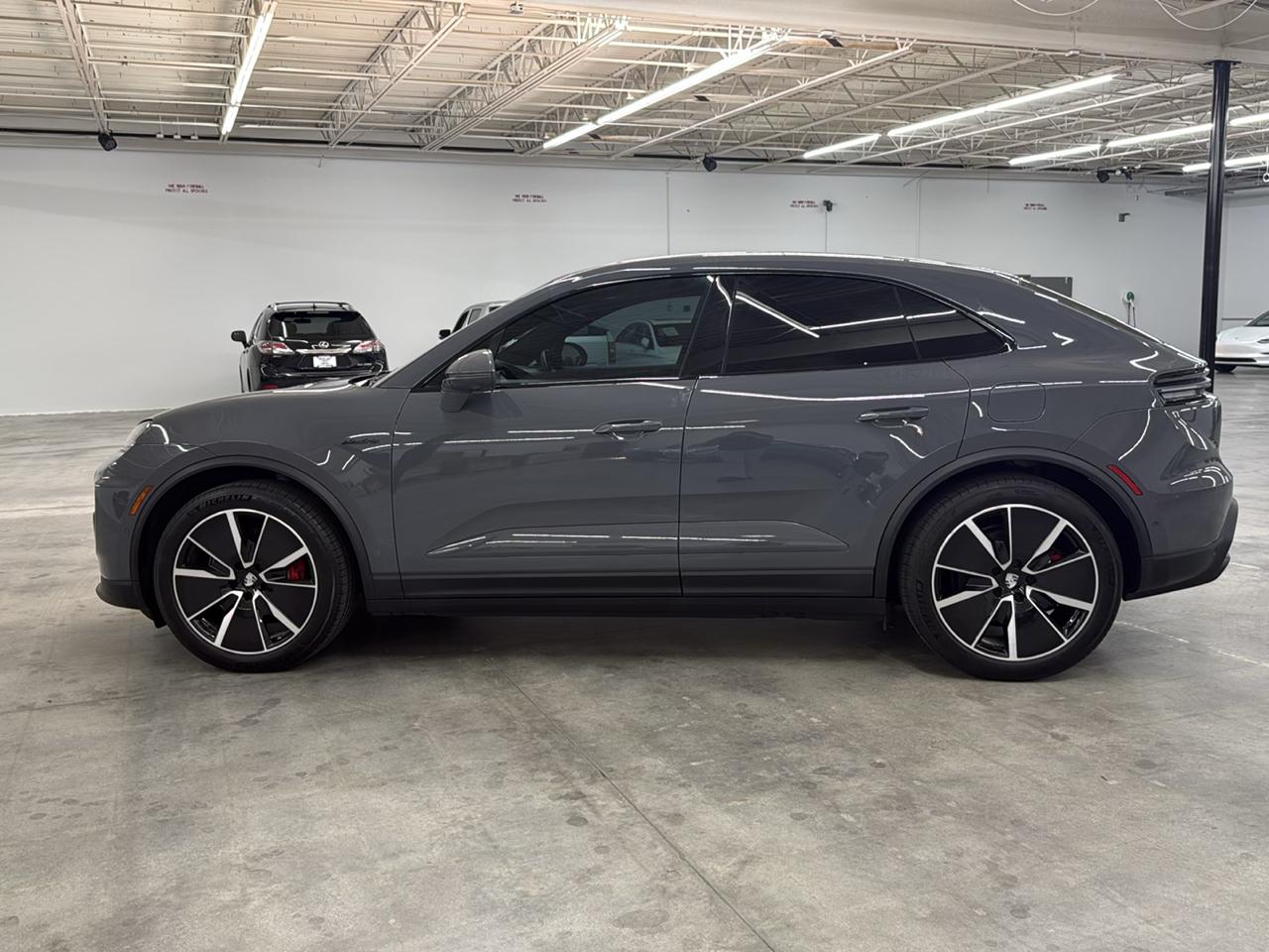 Porsche Macan Electric 4S AWD 2025