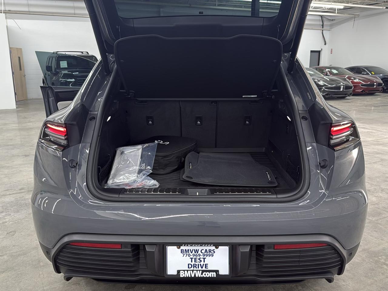 Porsche Macan Electric 4S AWD 2025
