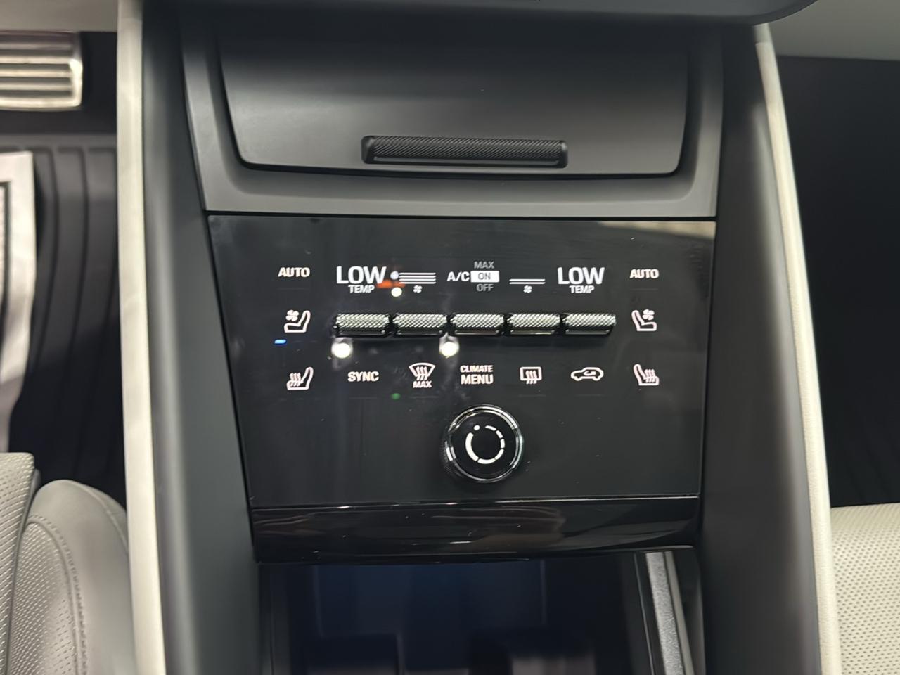 Porsche Macan Electric 4S AWD 2025