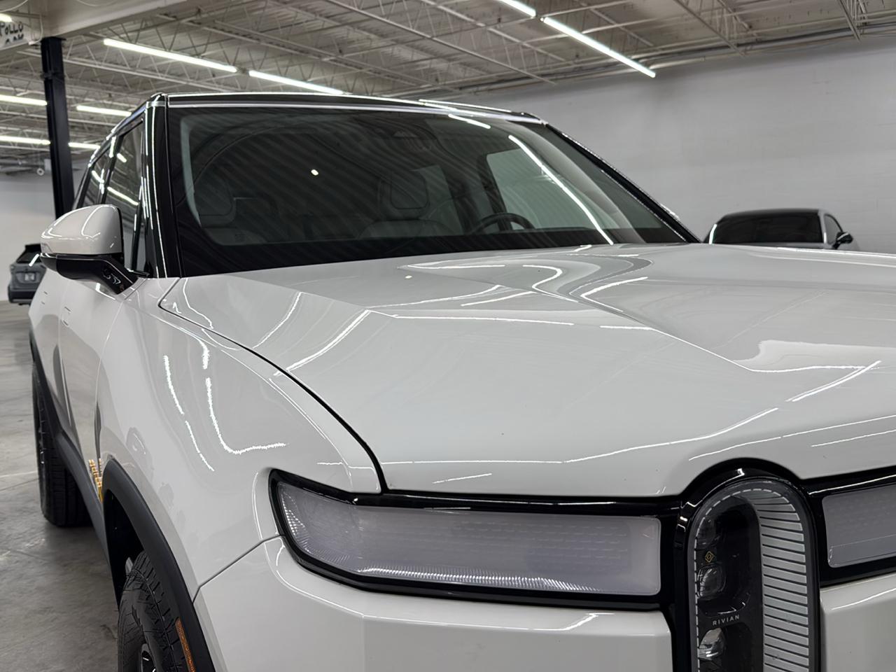 Rivian R1S Adventure Quad-Motor Large Pack 2024