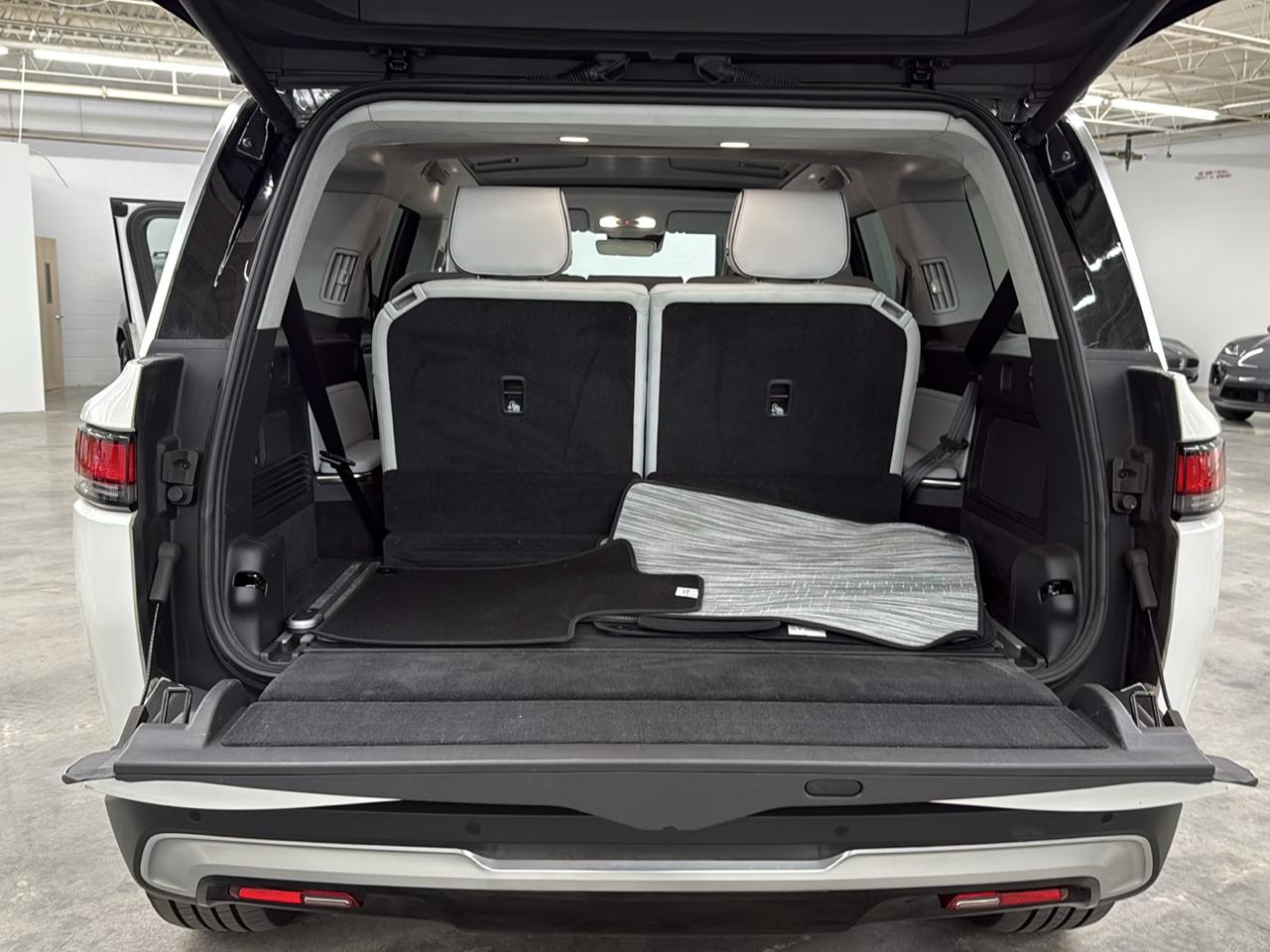 Rivian R1S Adventure Quad-Motor Large Pack 2024