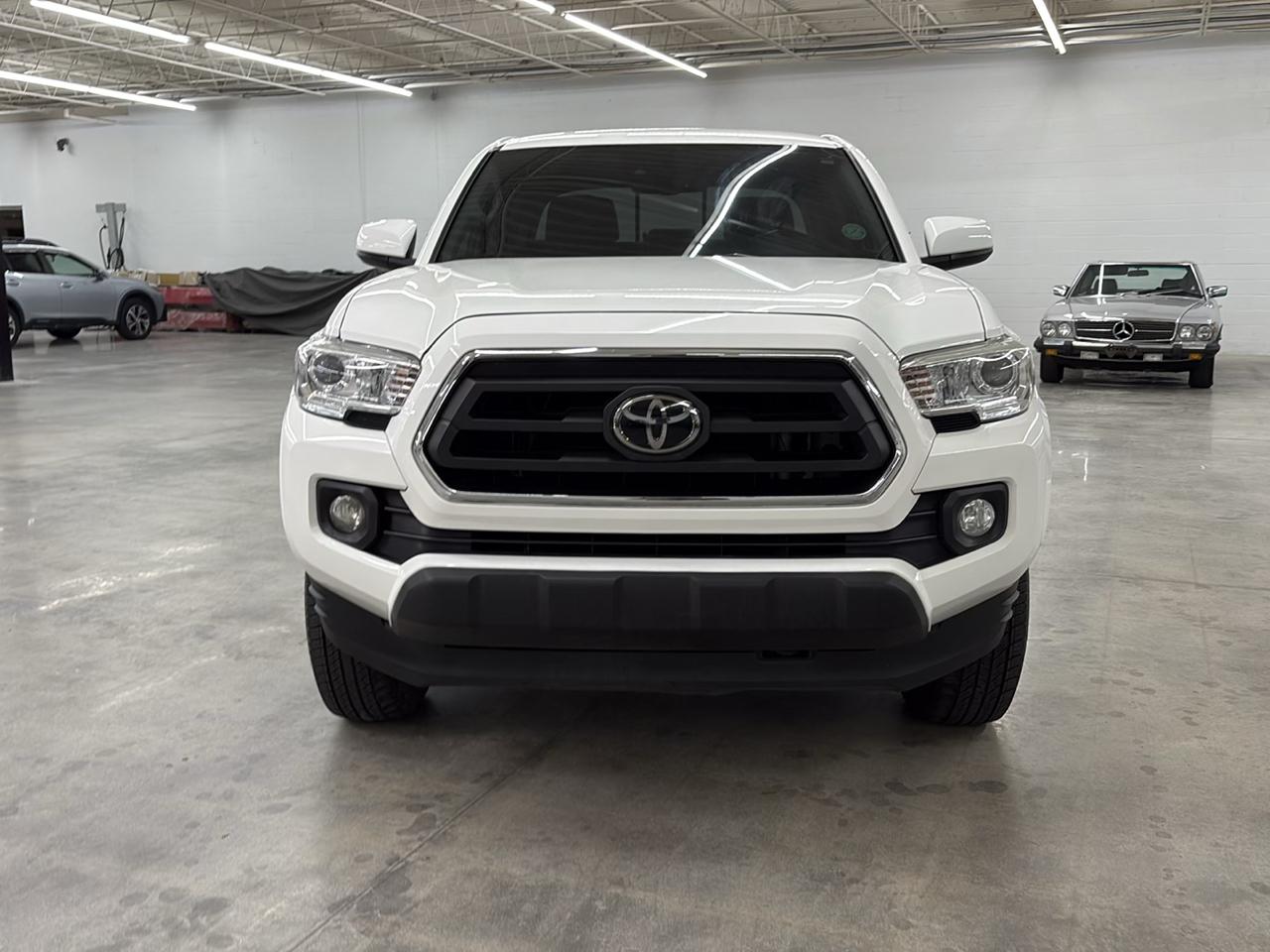 Toyota Tacoma 2WD SR5 Double Cab 5' Bed V6 AT (Natl) 2020