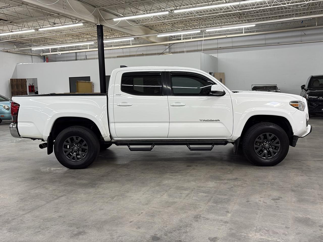 Toyota Tacoma 2WD SR5 Double Cab 5' Bed V6 AT (Natl) 2020