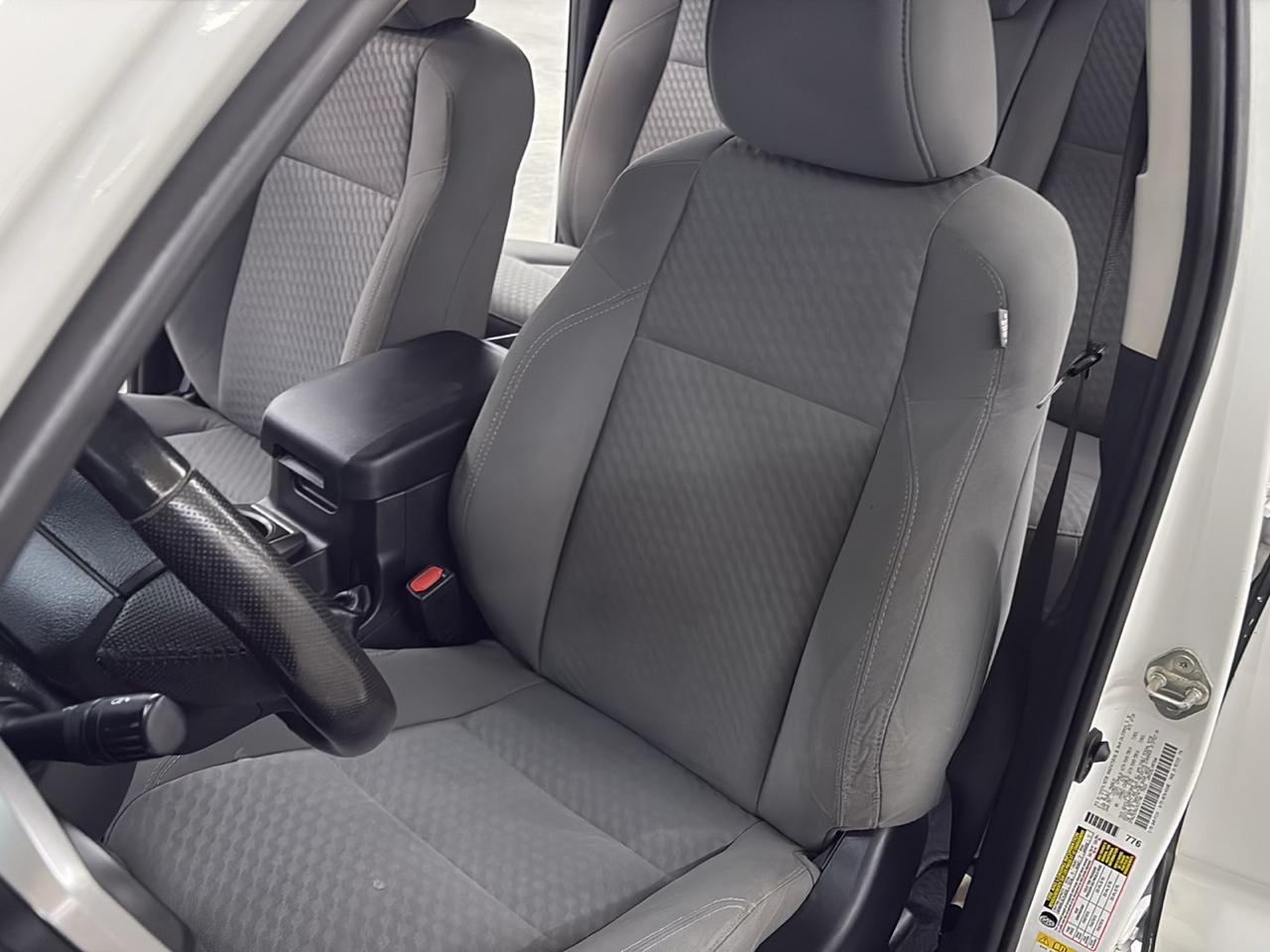 Toyota Tacoma 2WD SR5 Double Cab 5' Bed V6 AT (Natl) 2020