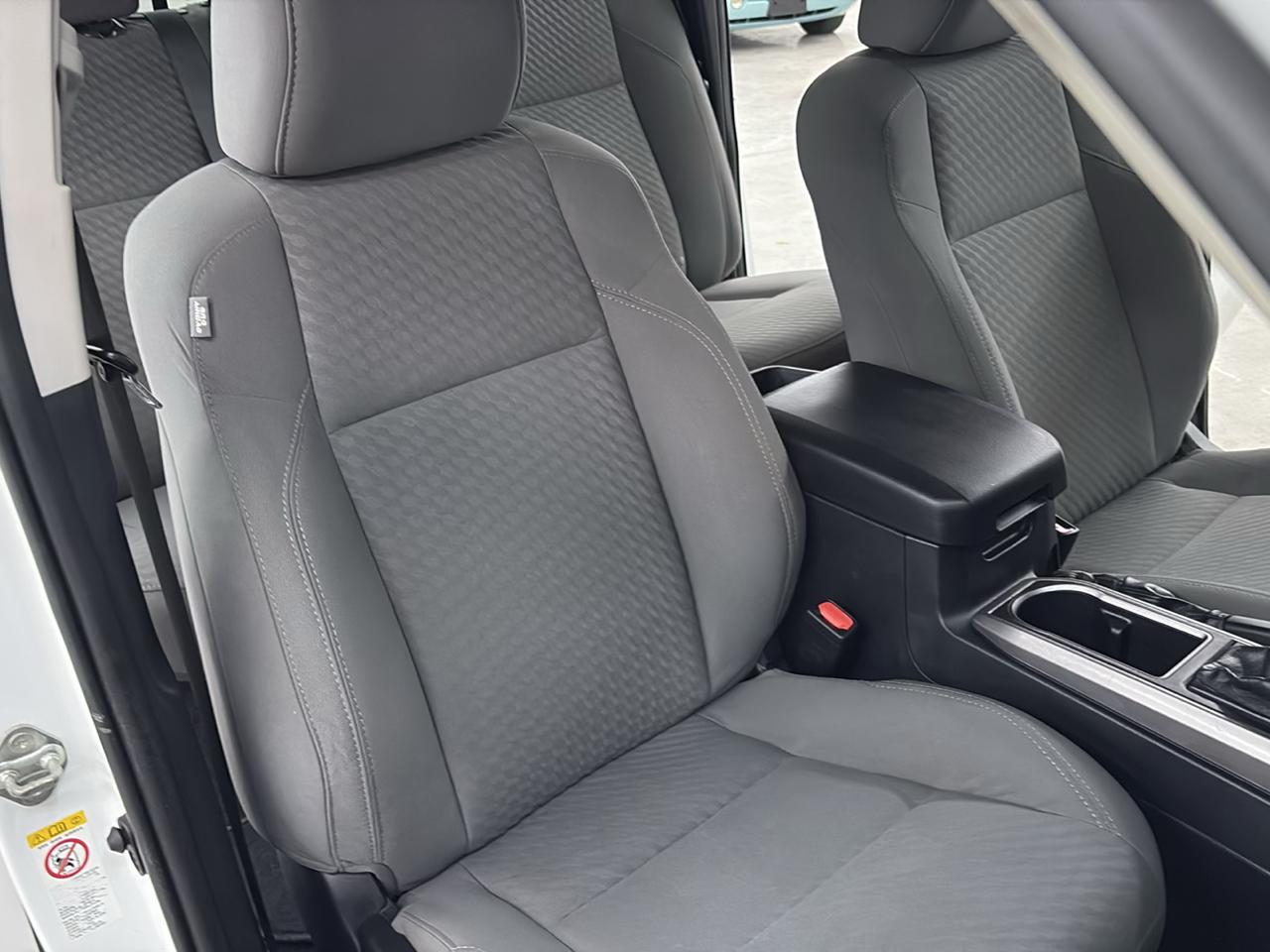 Toyota Tacoma 2WD SR5 Double Cab 5' Bed V6 AT (Natl) 2020