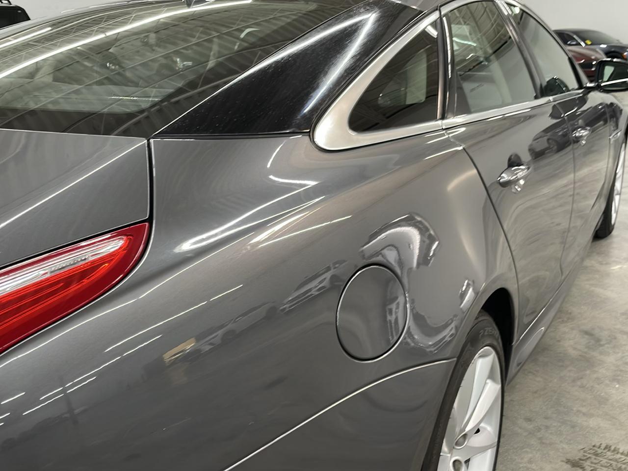Jaguar XJ XJ R-Sport RWD 2019