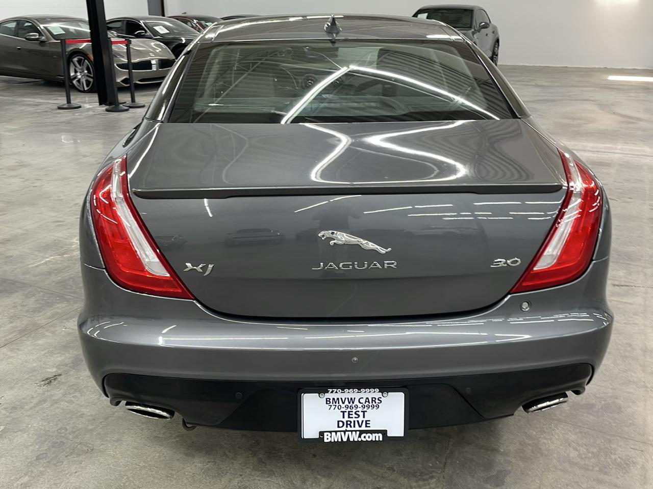 Jaguar XJ XJ R-Sport RWD 2019