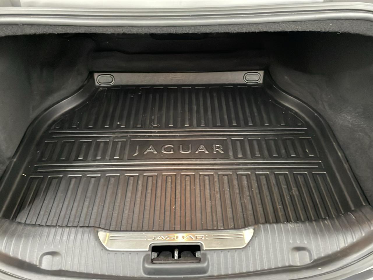 Jaguar XJ XJ R-Sport RWD 2019
