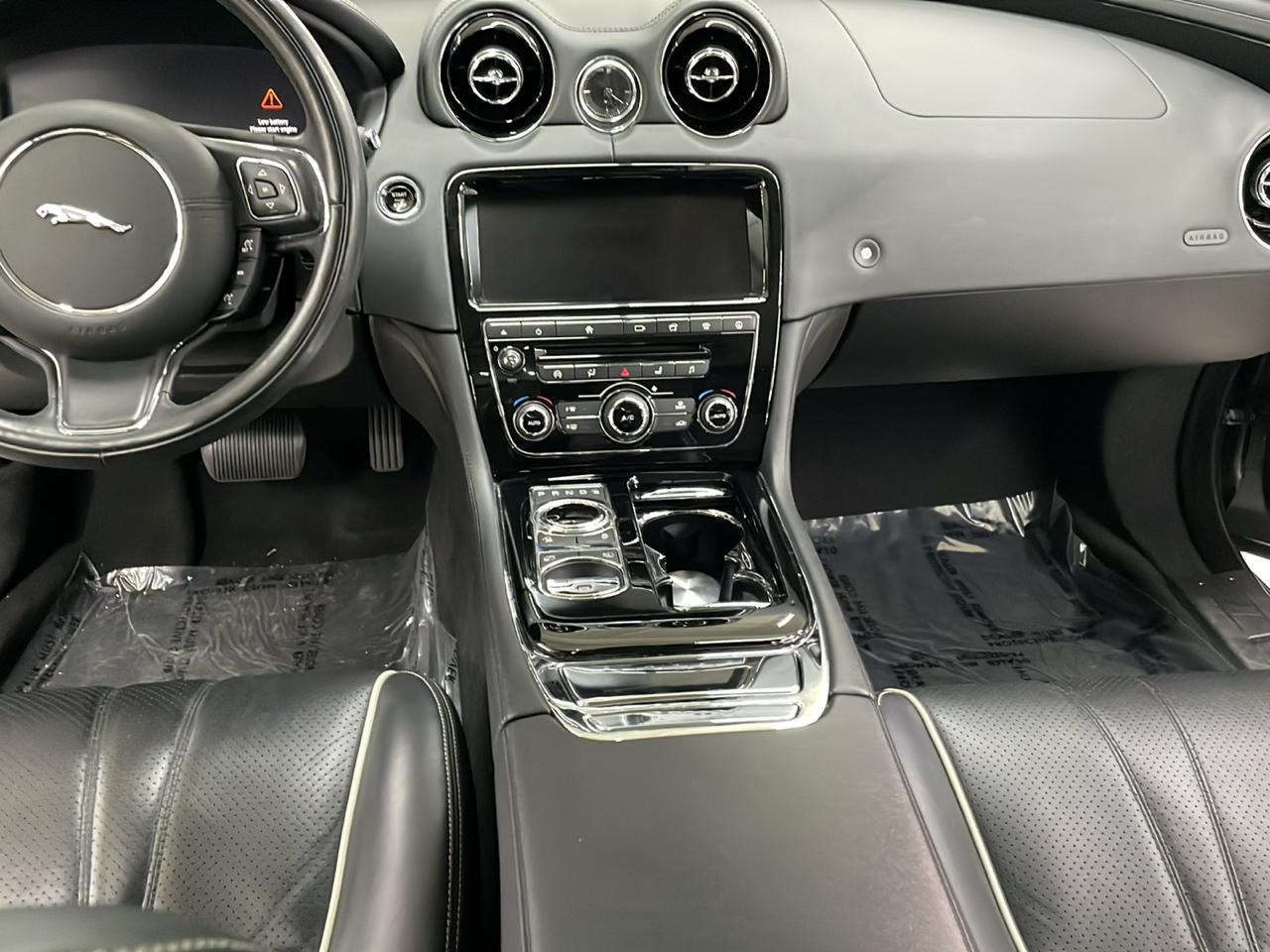 Jaguar XJ XJ R-Sport RWD 2019