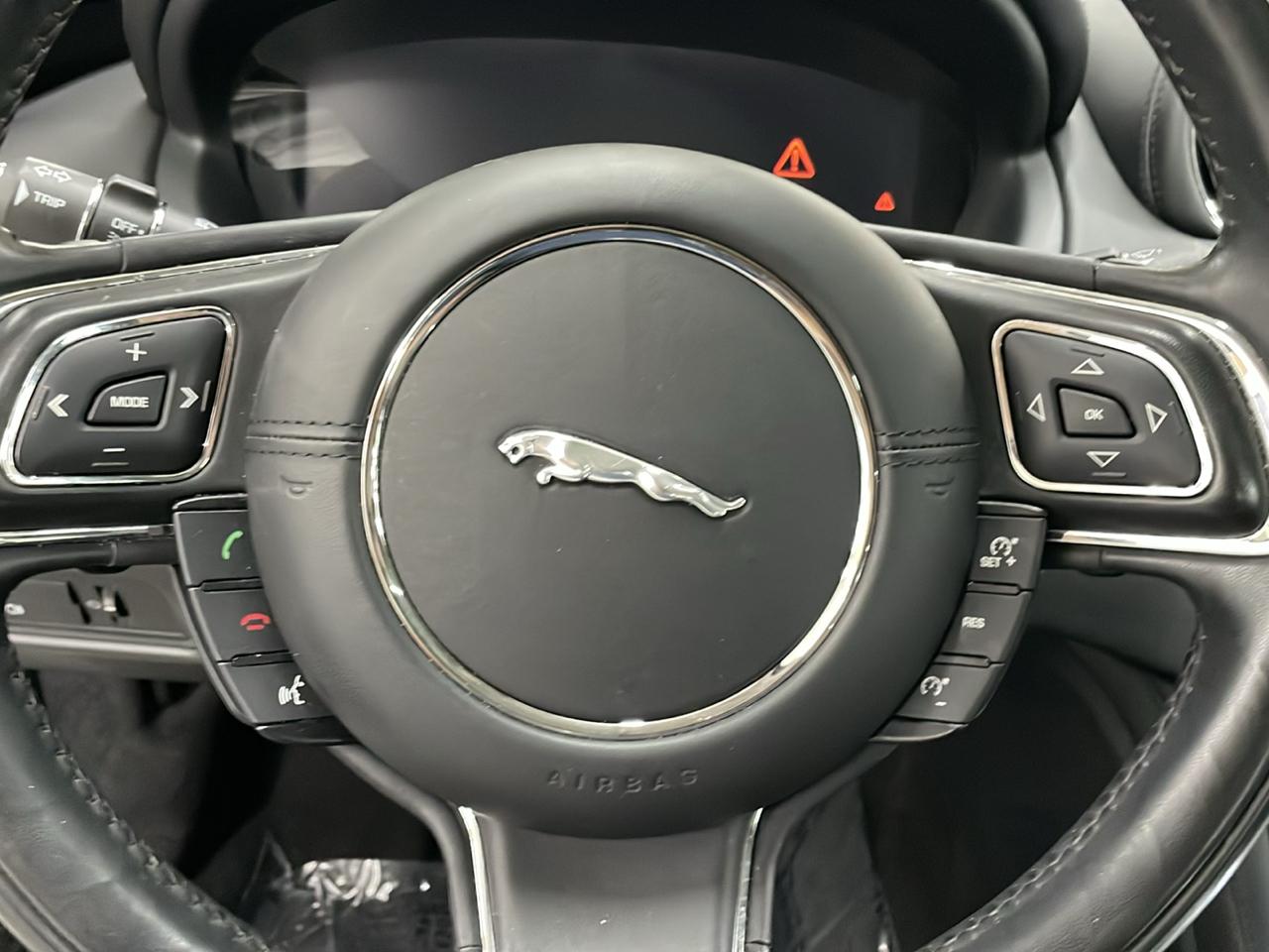 Jaguar XJ XJ R-Sport RWD 2019
