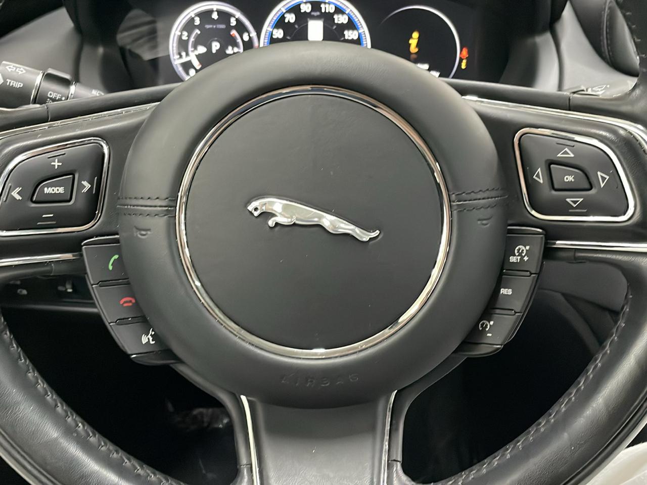 Jaguar XJ XJ R-Sport RWD 2019