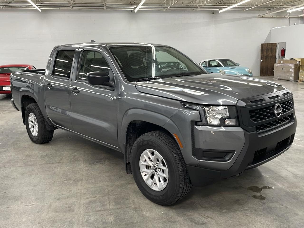 Nissan Frontier PRO-4X Crew Cab 4WD 2025