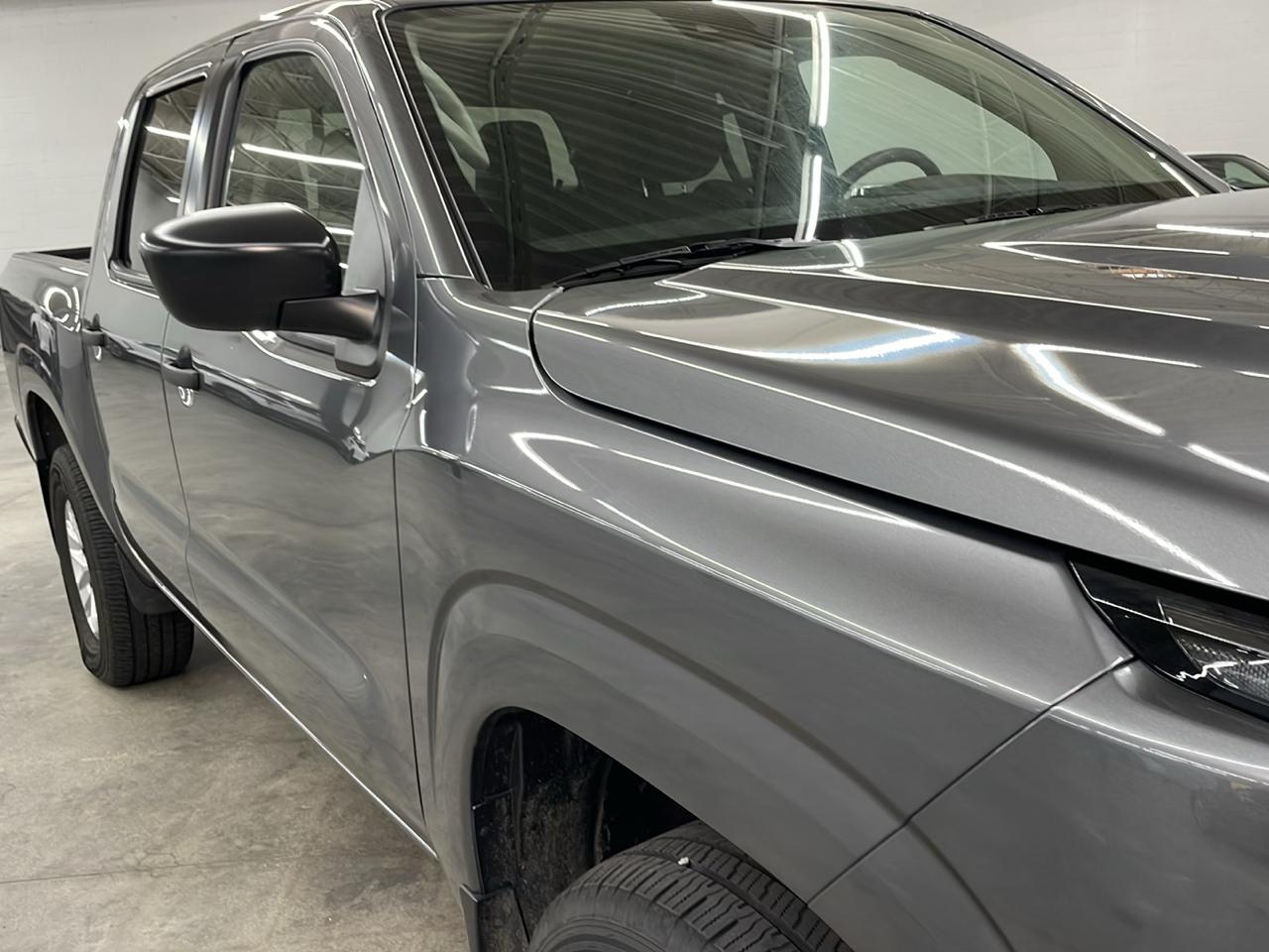 Nissan Frontier PRO-4X Crew Cab 4WD 2025