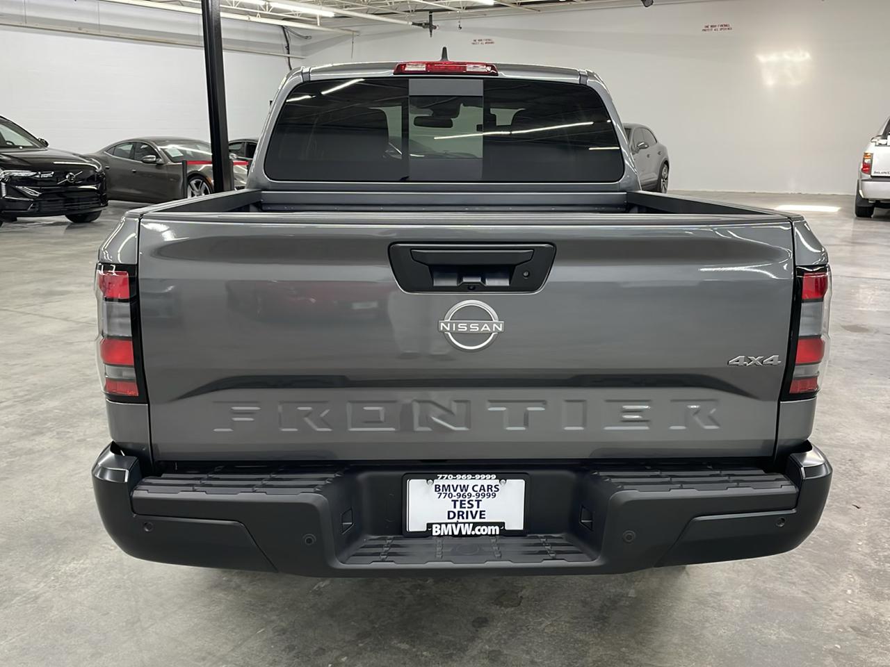 Nissan Frontier PRO-4X Crew Cab 4WD 2025
