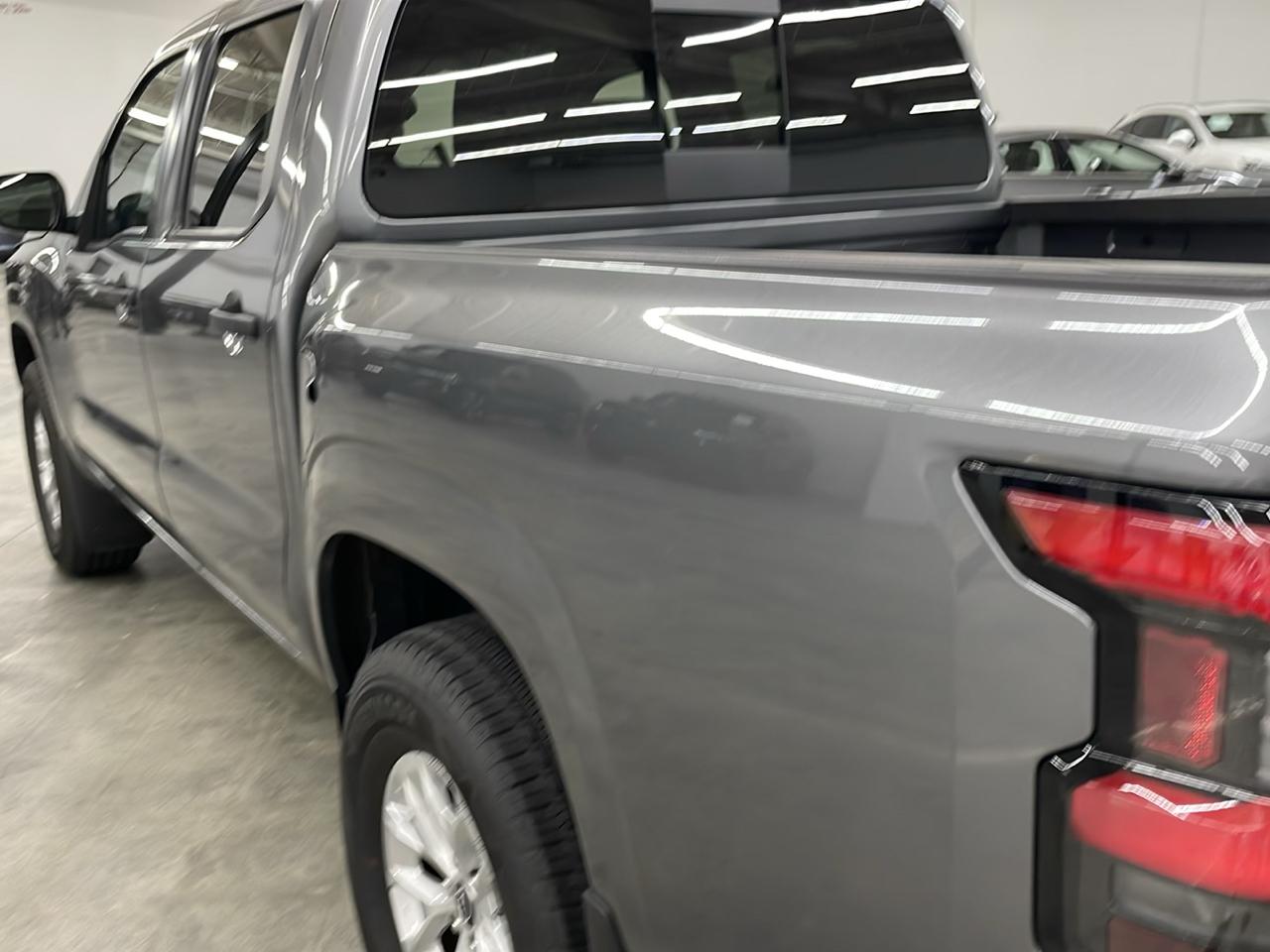Nissan Frontier PRO-4X Crew Cab 4WD 2025