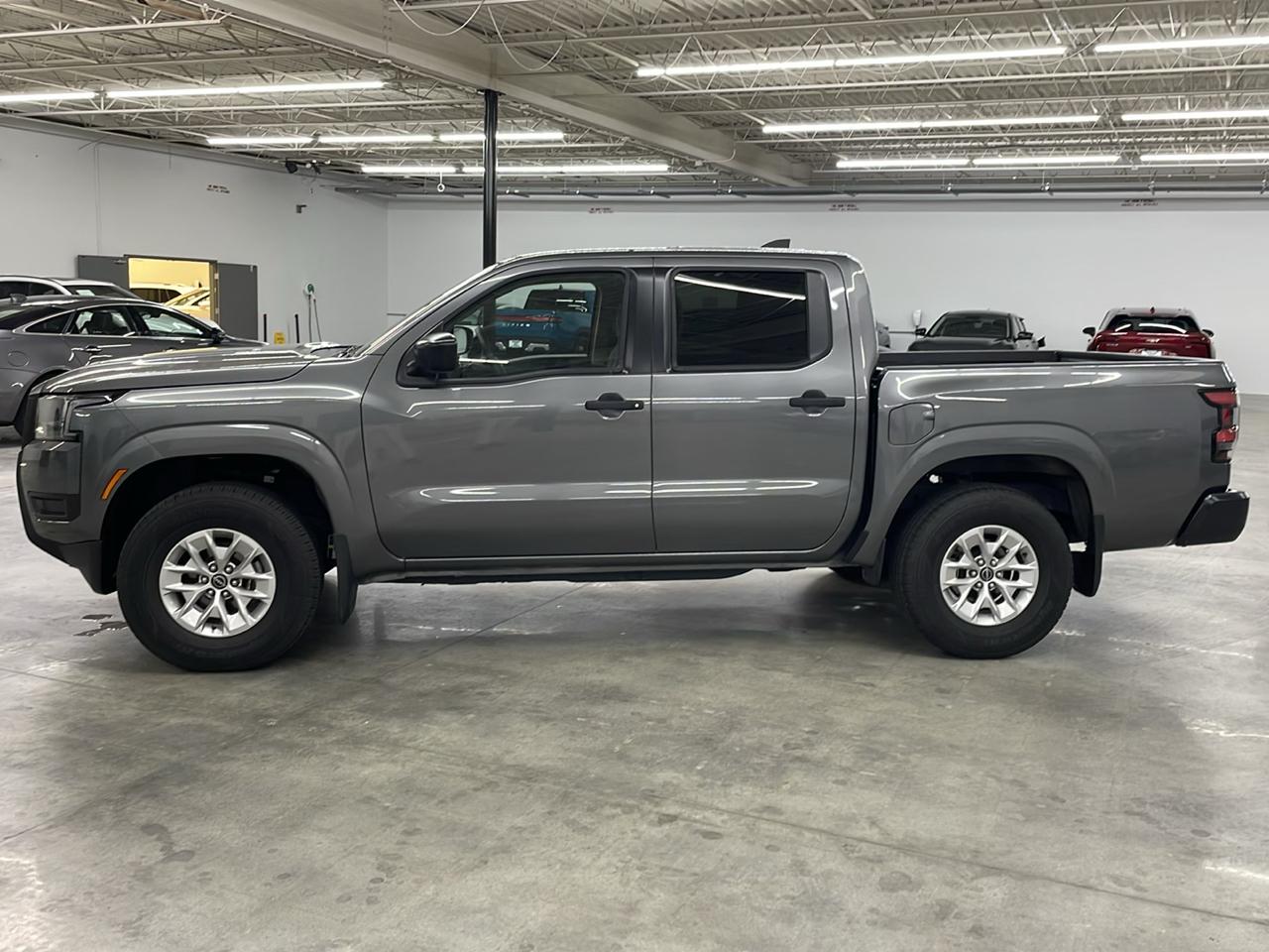 Nissan Frontier PRO-4X Crew Cab 4WD 2025