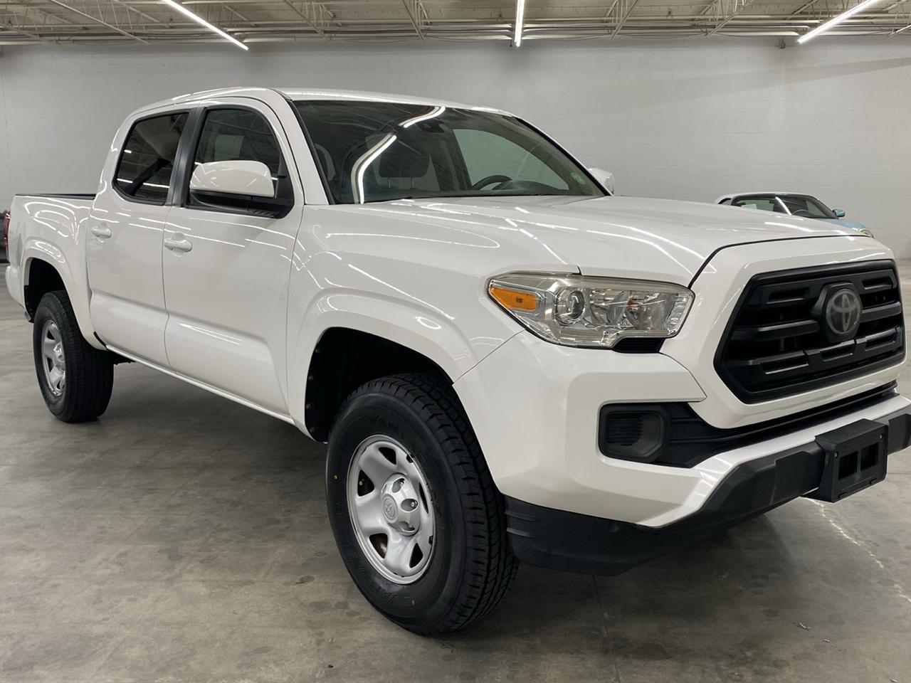 Toyota Tacoma 2WD SR Double Cab 5' Bed I4 AT (Natl) 2019