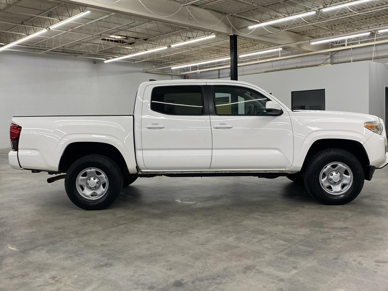 Toyota Tacoma 2WD SR Double Cab 5' Bed I4 AT (Natl) 2019