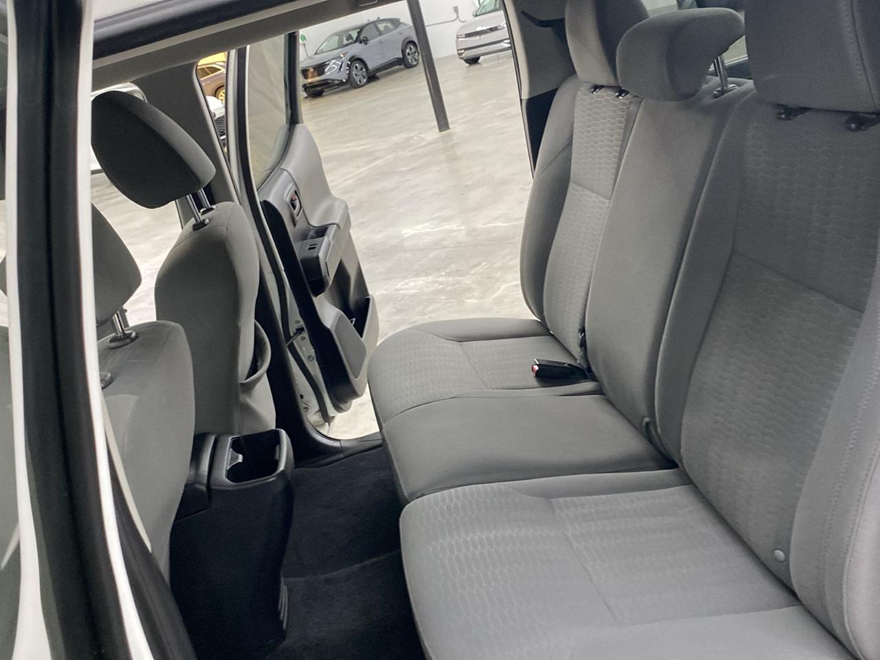 Toyota Tacoma 2WD SR Double Cab 5' Bed I4 AT (Natl) 2019