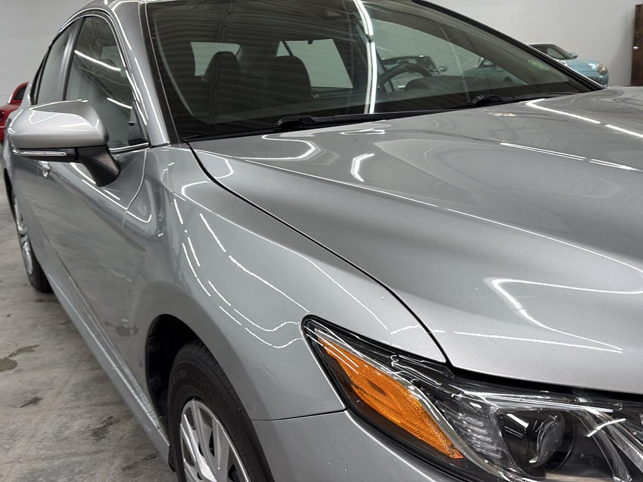 Toyota Camry Hybrid LE CVT (Natl) 2023