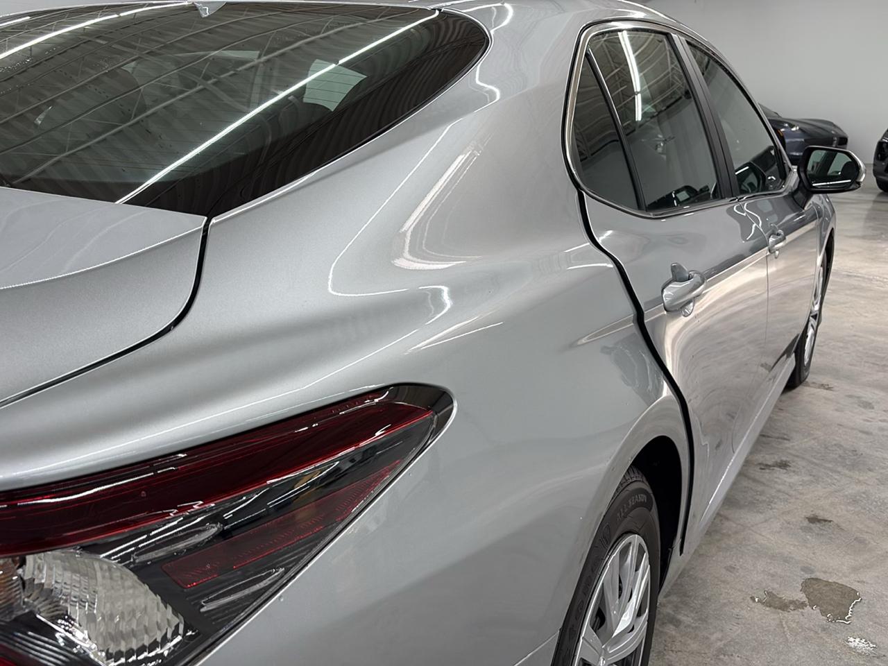 Toyota Camry Hybrid LE CVT (Natl) 2023