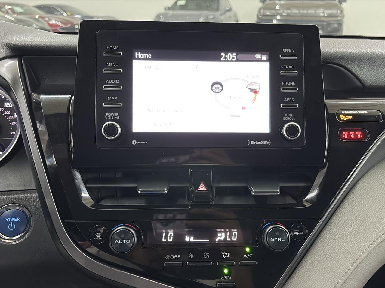 Toyota Camry Hybrid LE CVT (Natl) 2023