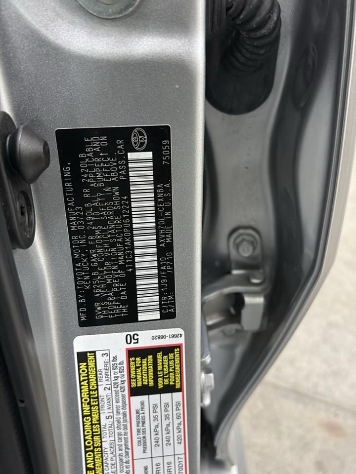 Toyota Camry Hybrid LE CVT (Natl) 2023