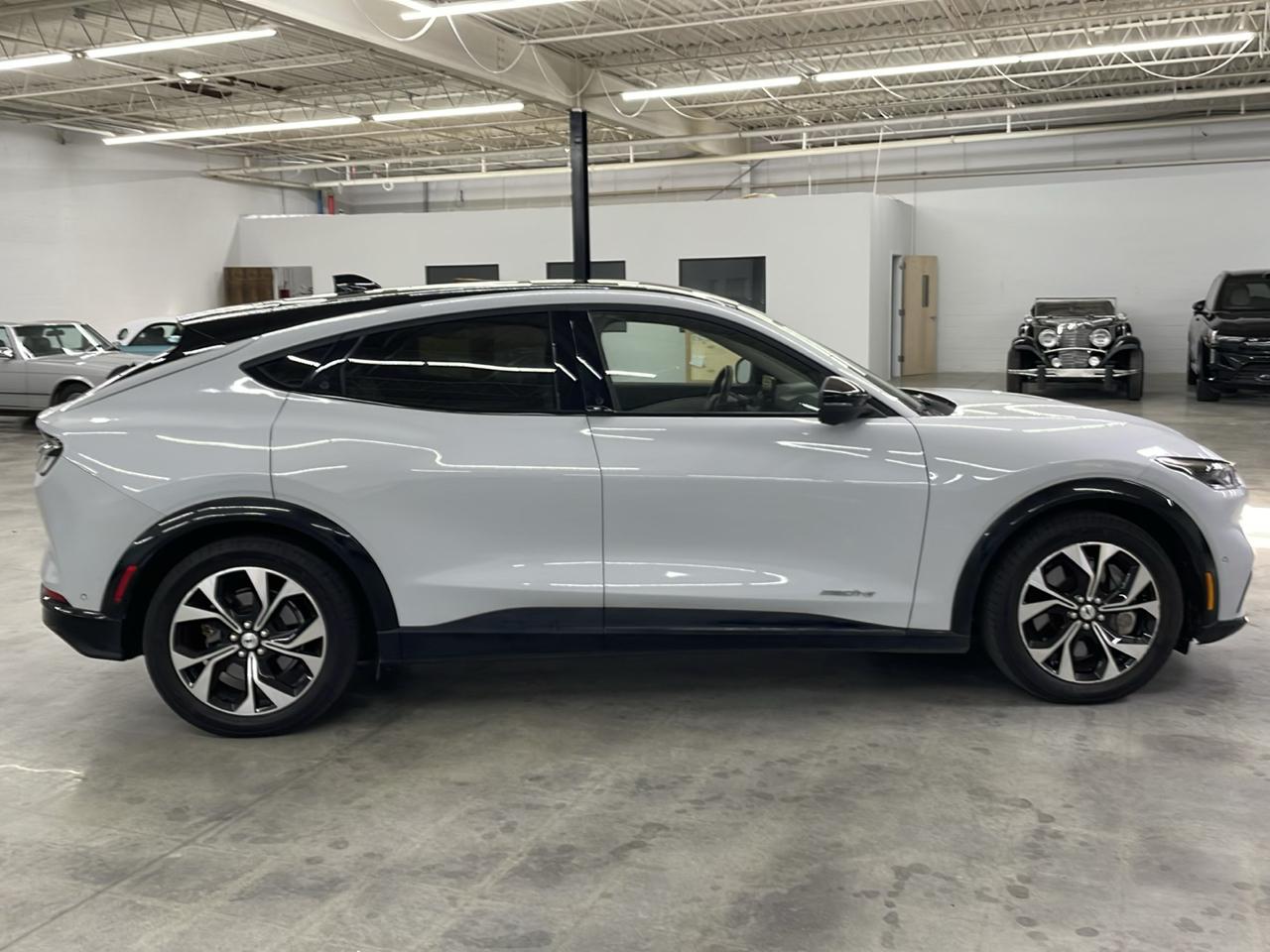 Ford Mustang Mach-E Premium RWD 2021