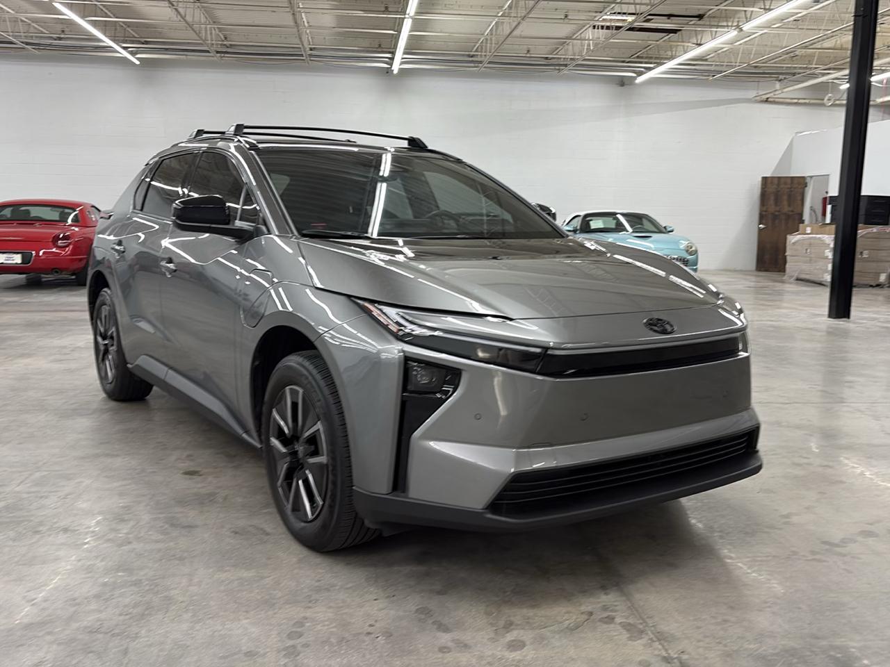 Toyota bZ XLE Plus FWD (Natl) 2026