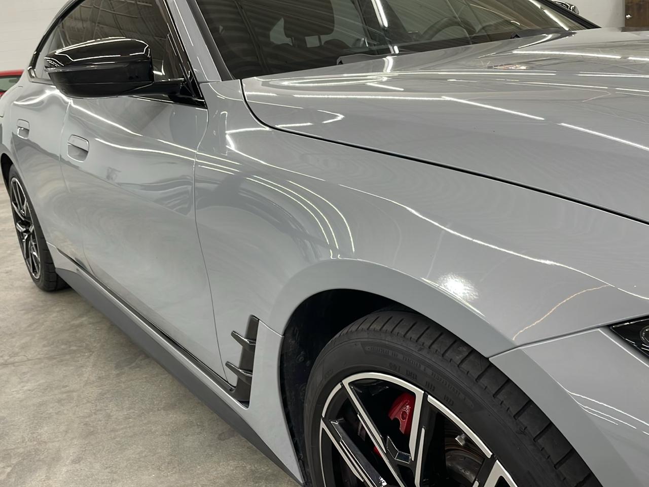 BMW i4 photo 5