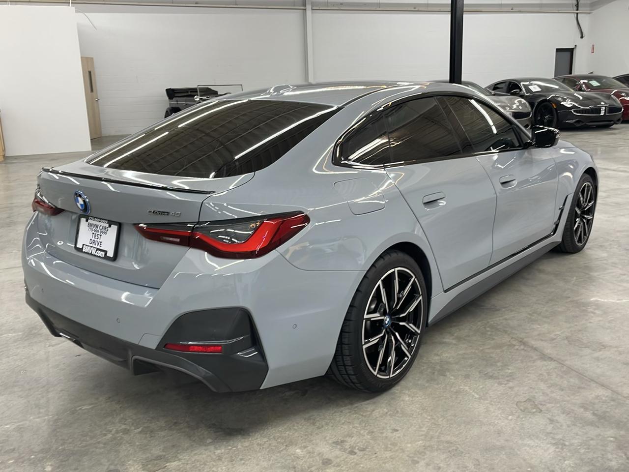 BMW i4 photo 7