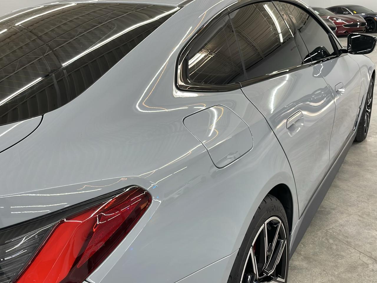 BMW i4 photo 8
