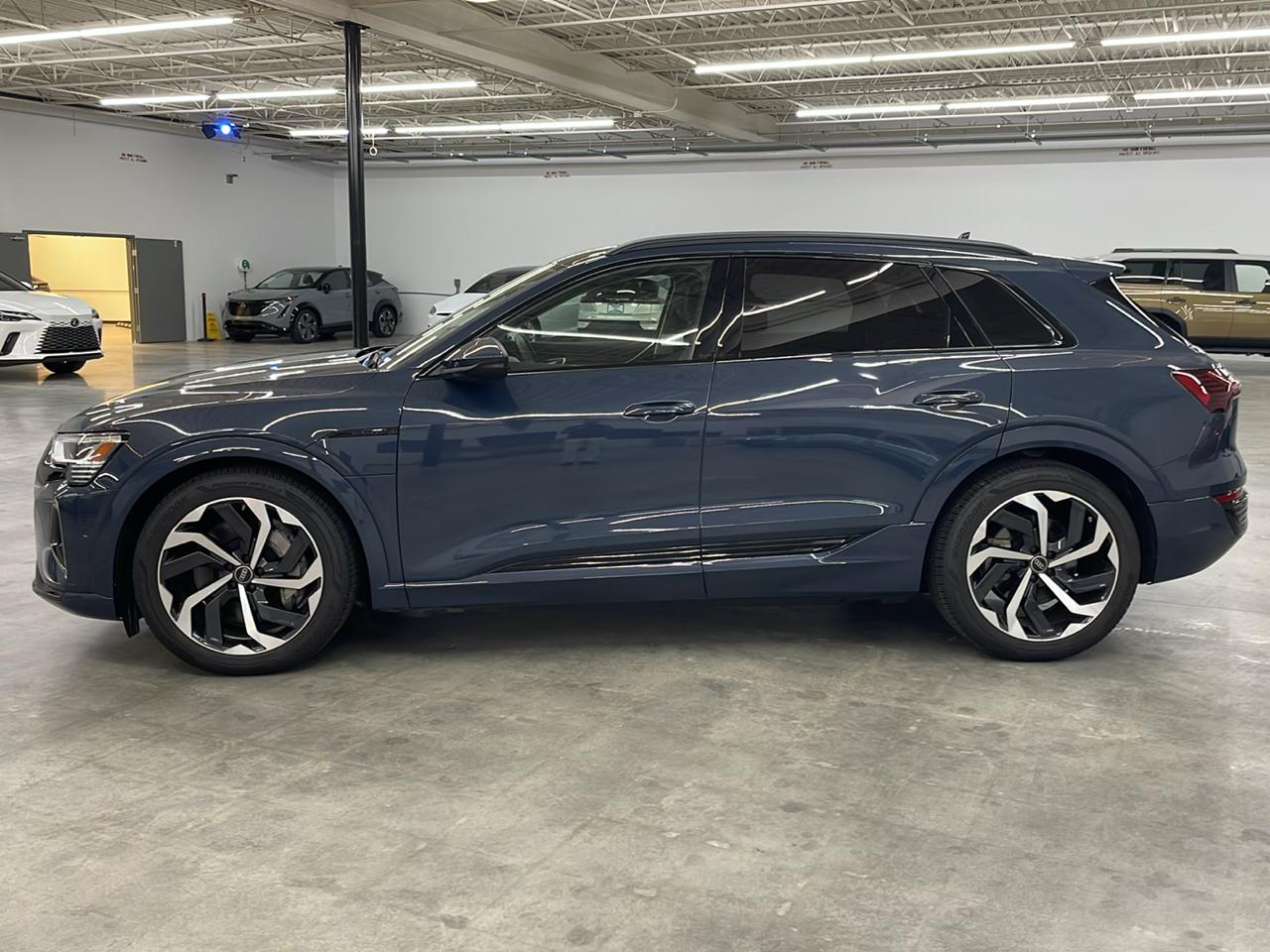 Audi Q8 e-tron Premium Plus quattro 2024