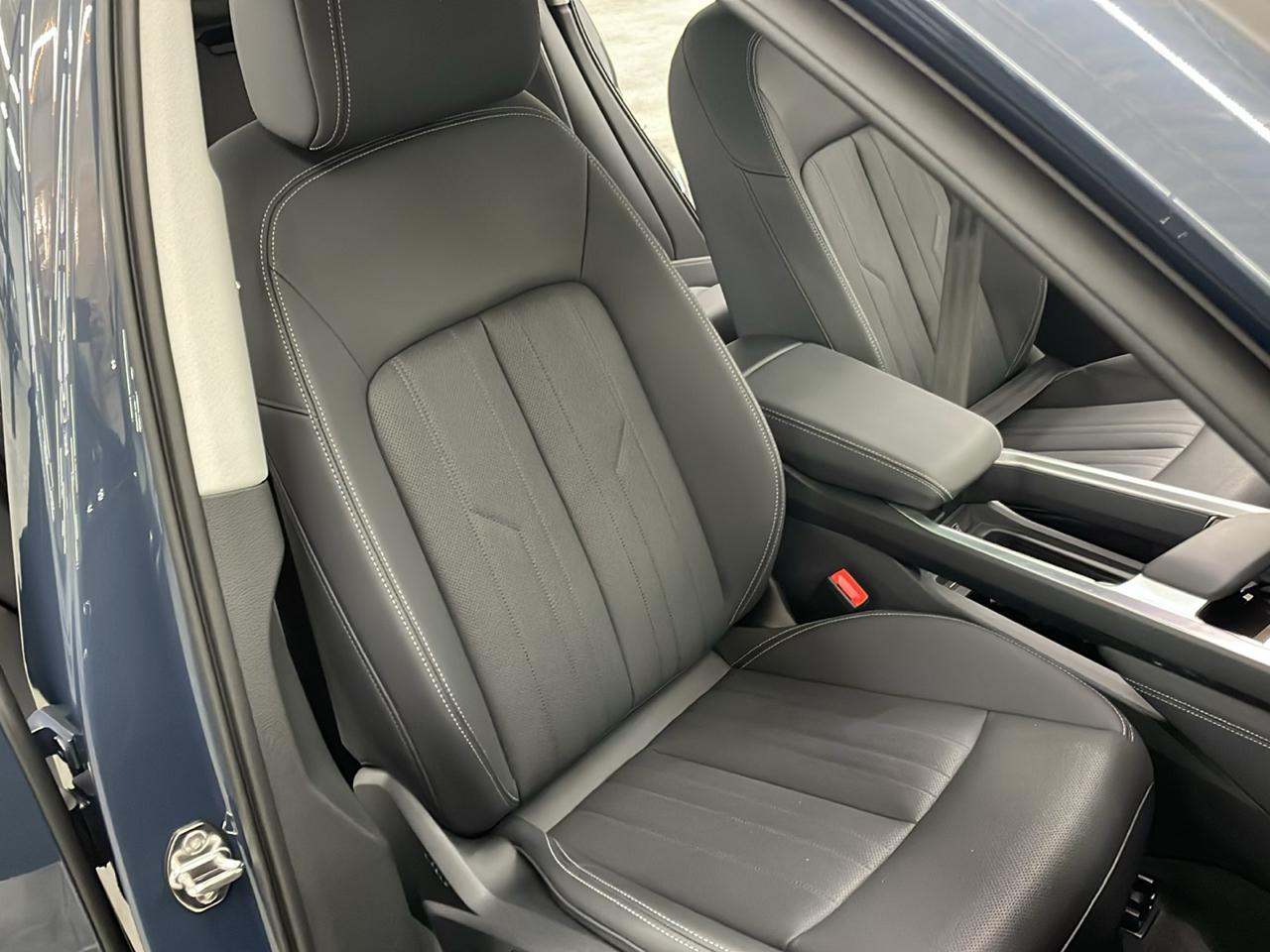 Audi Q8 e-tron Premium Plus quattro 2024