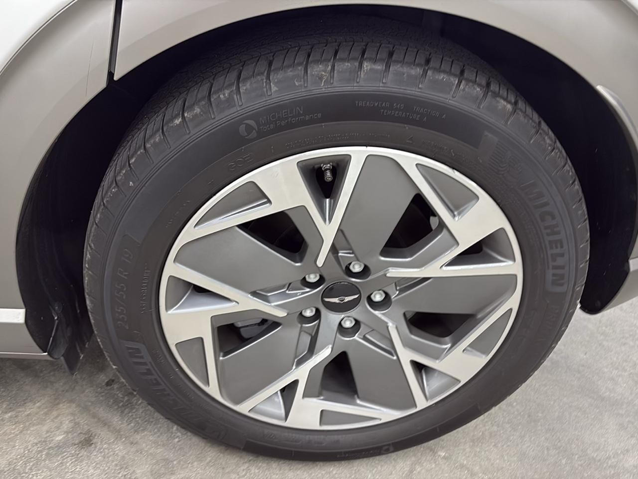 Genesis GV60 Standard RWD 2025