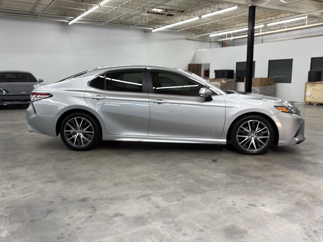 Toyota Camry SE Auto (Natl) 2019
