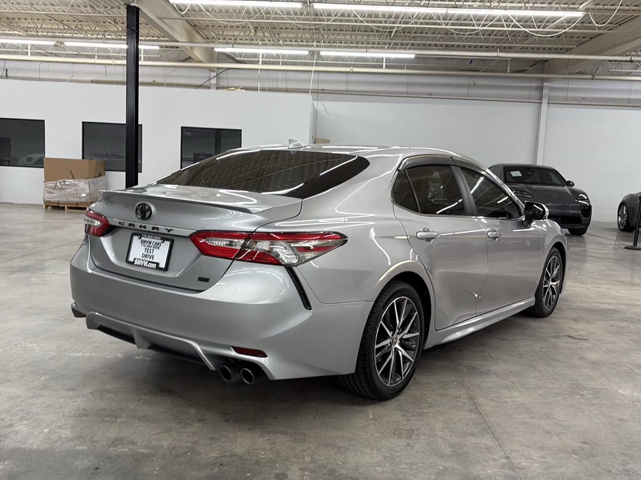 Toyota Camry SE Auto (Natl) 2019