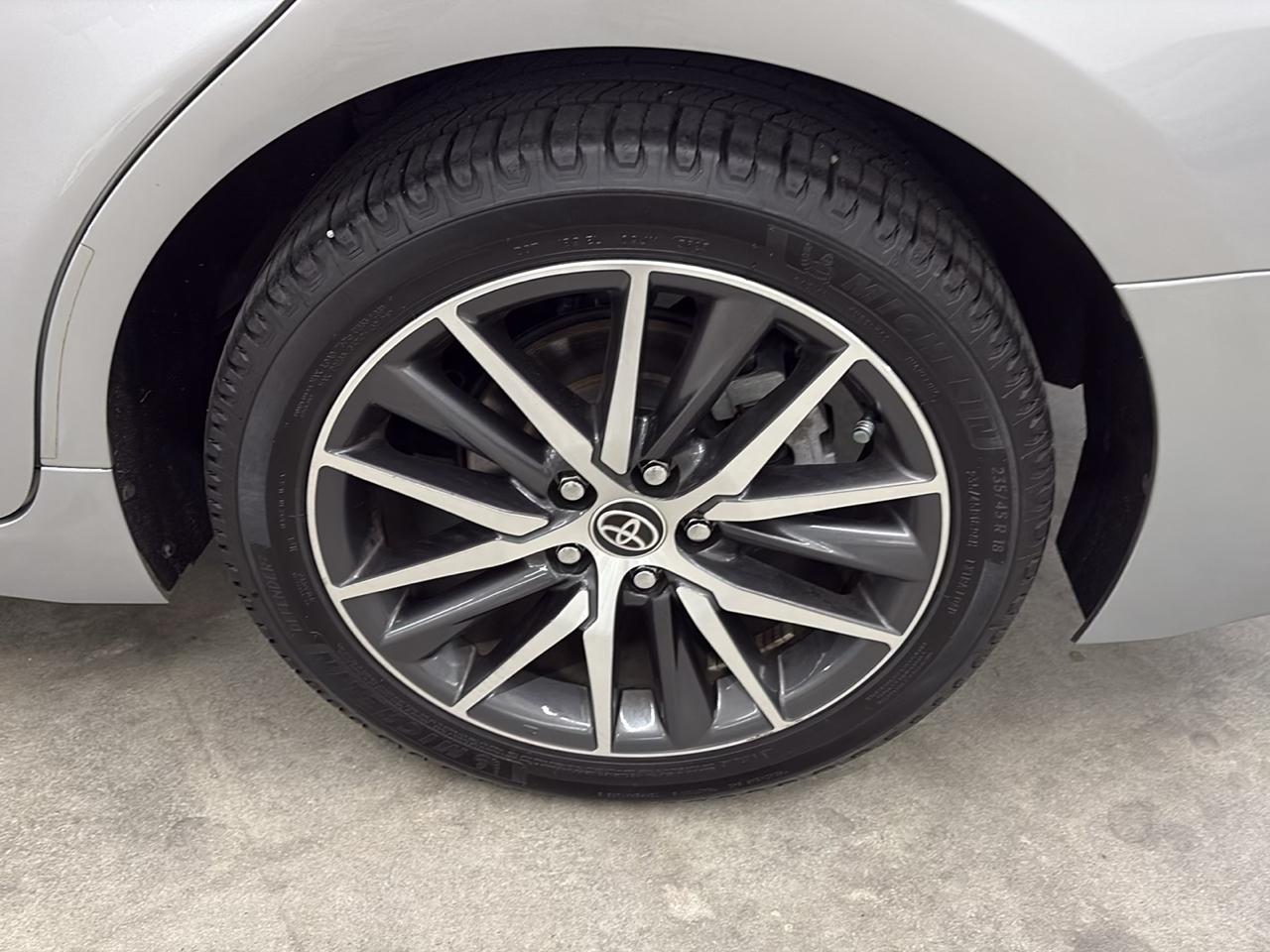 Toyota Camry SE Auto (Natl) 2019